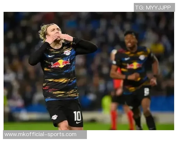 欧联杯激战巴萨逆转莱比锡全场沸腾精彩集锦回顾